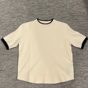 ZARA KNIT SHORT SLEEVE SWEATER